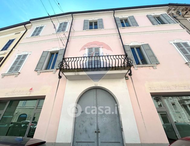 Ufficio in commerciale in Corso Martiri della Libertà 15