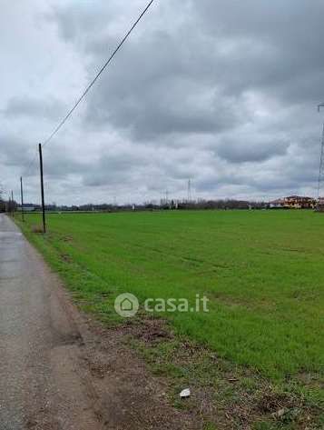 Terreno agricolo in commerciale in Via Dairago