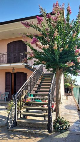 Villa in residenziale in Via Che Guevara Arena Metato