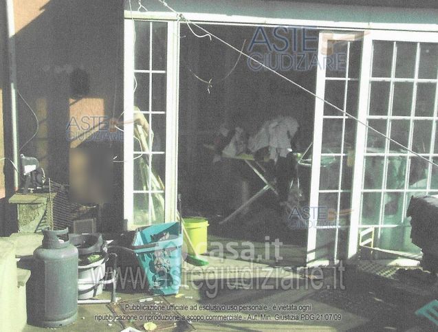 Villetta a schiera in residenziale in Via Laurentina 120