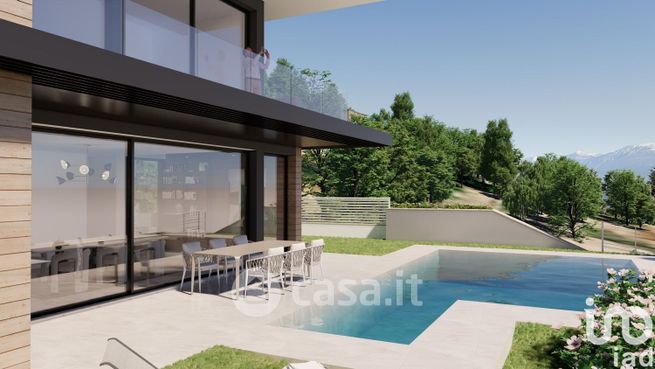 Villa in residenziale in Via Sant'Anna 2