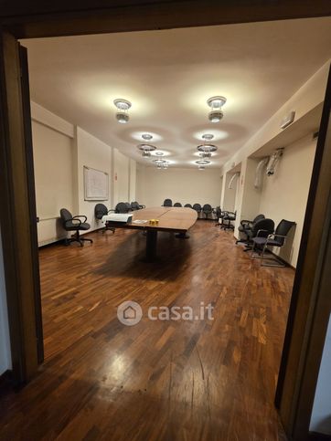 Ufficio in commerciale in Via San Damaso