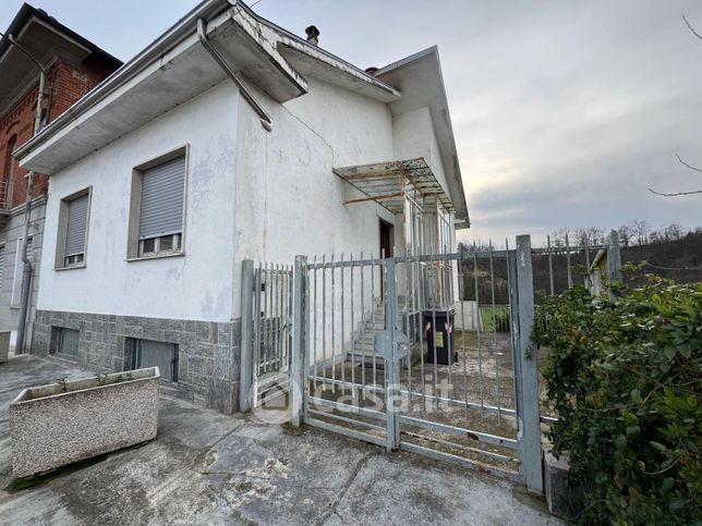 Casa indipendente in residenziale in Frazione Valleandona