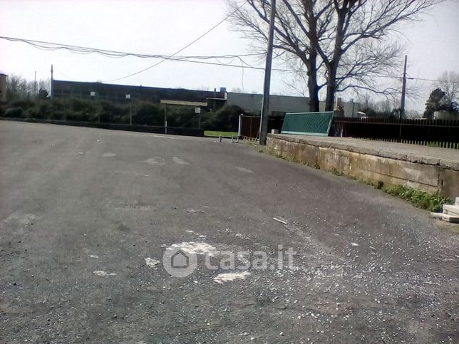 Capannone in commerciale in Traversa del Grillo
