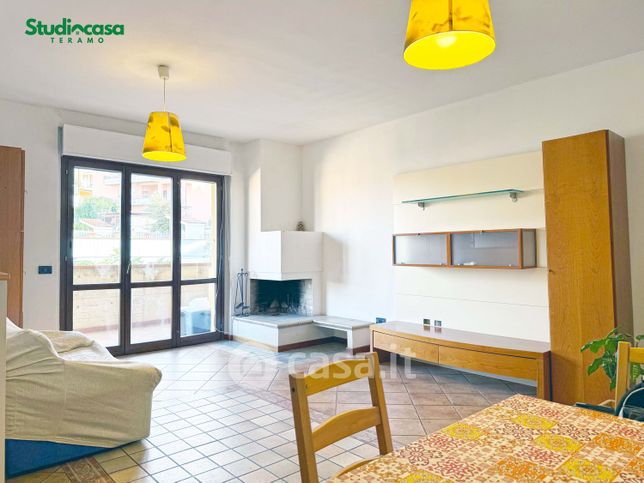 Appartamento in residenziale in Via Luigi Coppa Zuccari 51