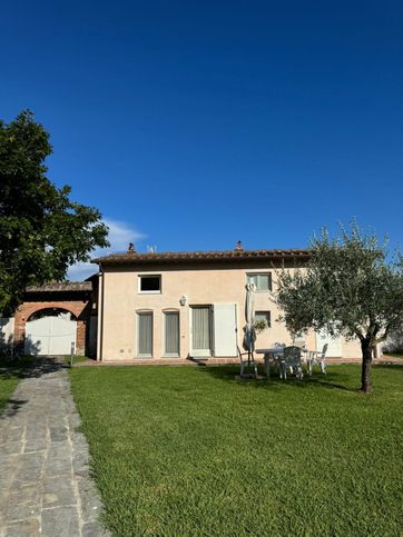 Casa indipendente in residenziale in italia