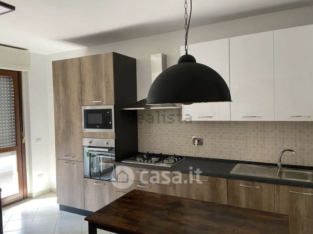 Appartamento in residenziale in Via Val della Torre