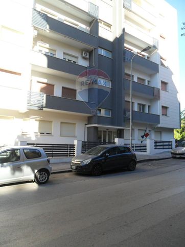 Appartamento in residenziale in Via Napoleone Colajanni 9