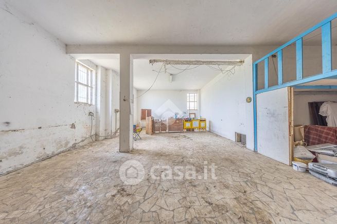 Box/posto auto in residenziale in Via del Fosso dell'Osa 476