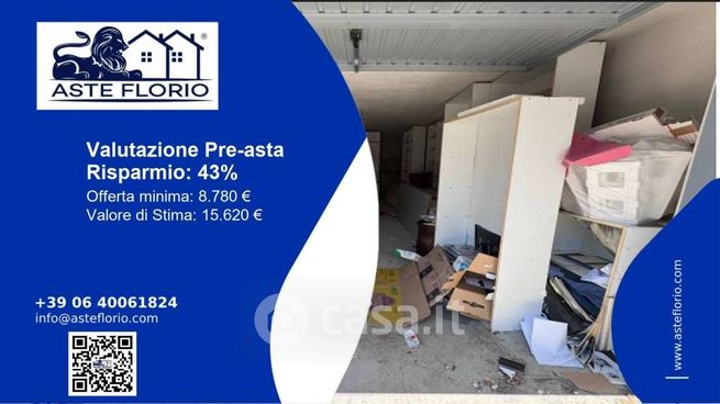 Box/posto auto in residenziale in Via Gioacchino da Fiore