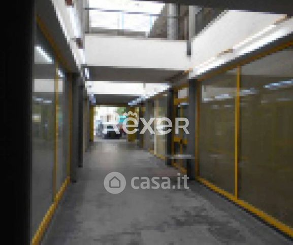 Ufficio in commerciale in Viale della Vittoria 24