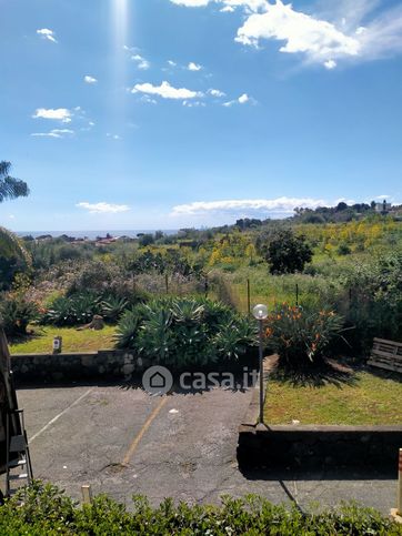 Appartamento in residenziale in Via Stazione 11
