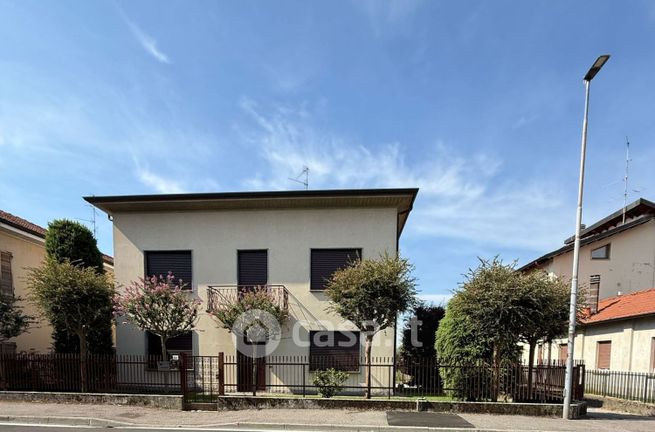 Villa in residenziale in Via Dosso Faiti 30