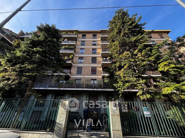 Box/posto auto in residenziale in Via Giuseppe Broggi 8