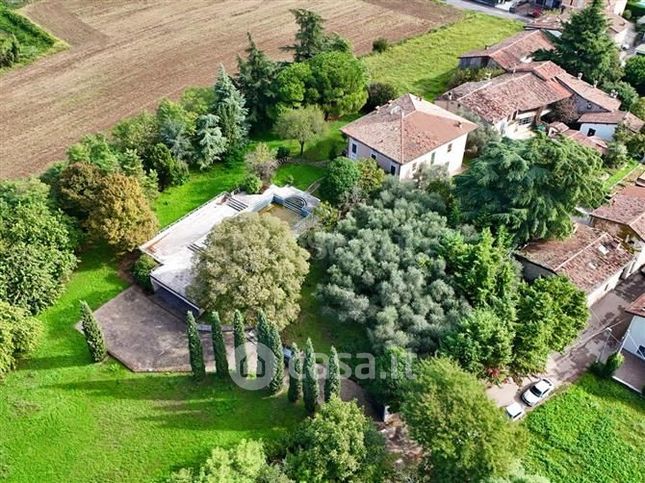 Villa in residenziale in Via Cogozzo di Sopra