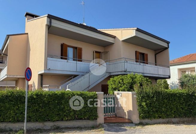 Casa bi/trifamiliare in residenziale in Via Brigata Messina 8