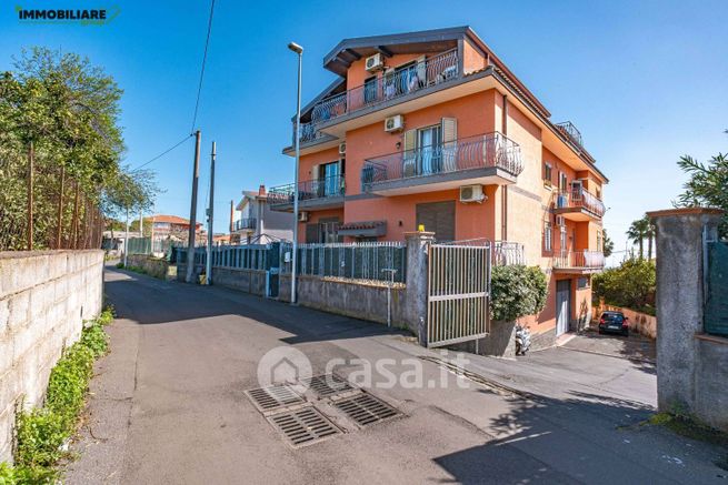 Appartamento in residenziale in Via Alessandro Farnese