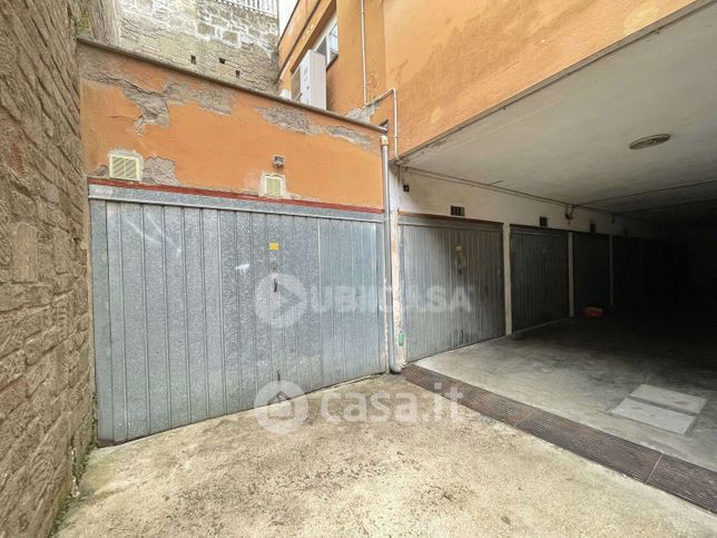 Garage/posto auto in residenziale in Viale Roma