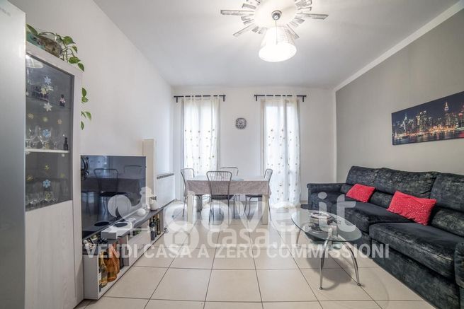 Appartamento in residenziale in Via Cento 33