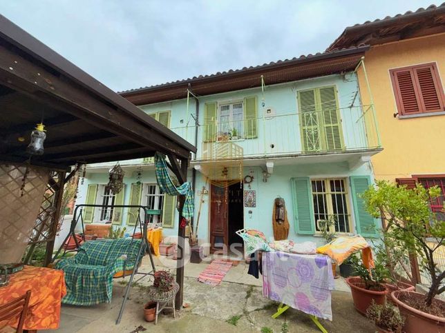 Villetta a schiera in residenziale in Via Adele Alfieri 46