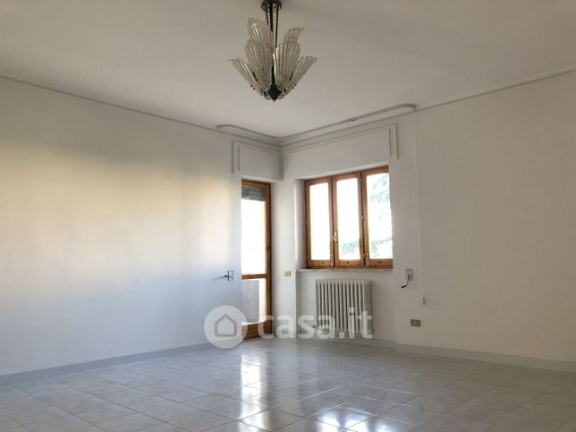 Appartamento in residenziale in Via Roma 102