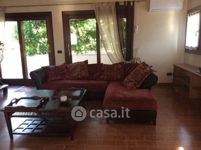 Appartamento in residenziale in Via Caneve