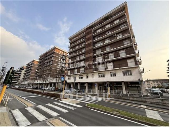 Box/posto auto in residenziale in Via Boves