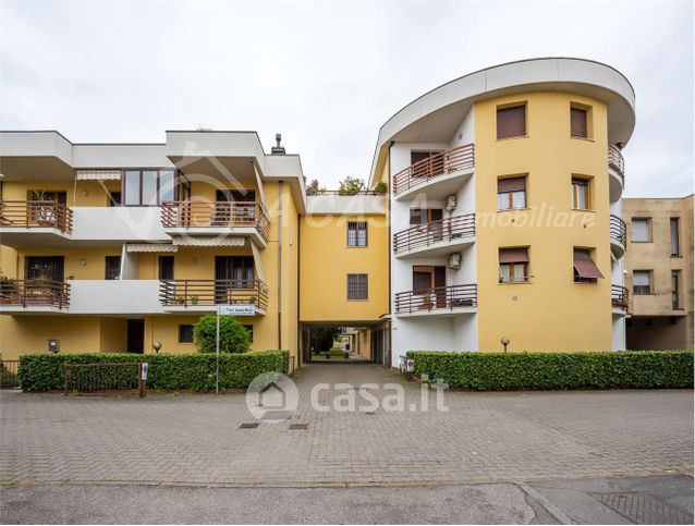Appartamento in residenziale in Via Tito Josip Broz 16