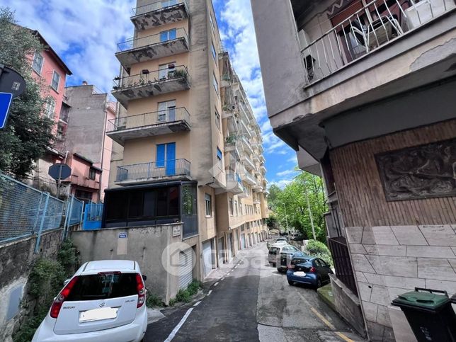 Appartamento in residenziale in Via Moccia 84