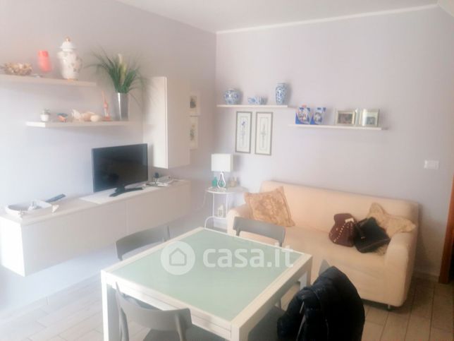 Appartamento in residenziale in Viale A. Manzoni