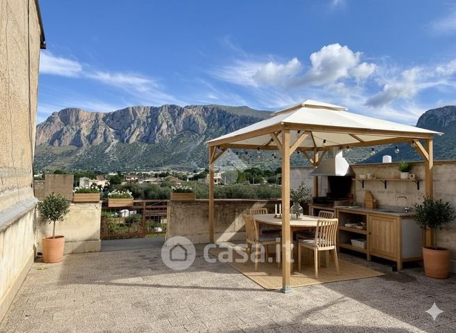 Appartamento in residenziale in Viale delle Magnolie 49