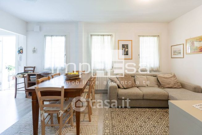 Villetta a schiera in residenziale in Strada di Santa Bona Nuova