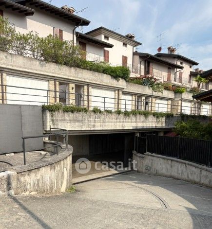 Box/posto auto in residenziale in 
