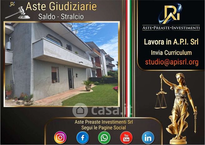 Appartamento in residenziale in Via Cantinella 85