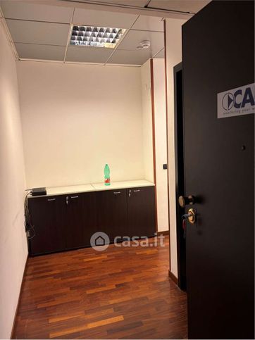 Ufficio in commerciale in Viale della Costituzione