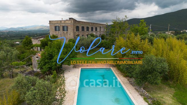 Casa indipendente in residenziale in Viale Rieti 111