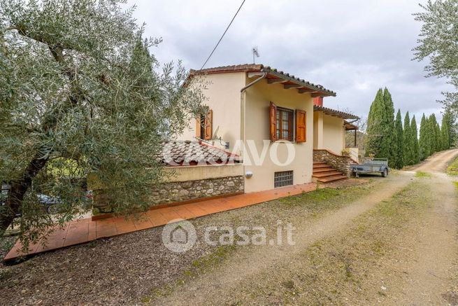Casa indipendente in residenziale in Via Certaldese 1