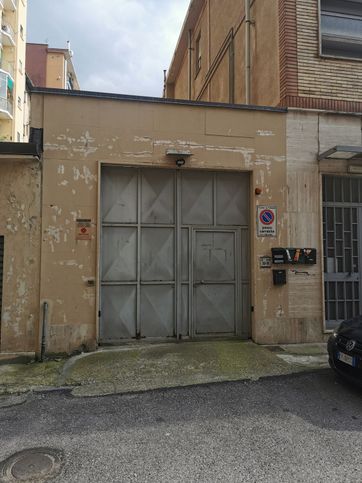 Box/posto auto in residenziale in Piazza Tommaso Campanella