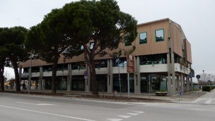 Ufficio in commerciale in Via Fausta 403