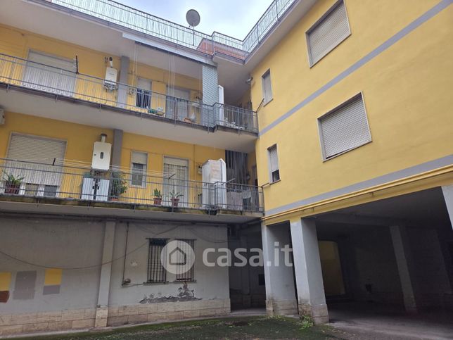 Appartamento in residenziale in Via Giulio Cesare