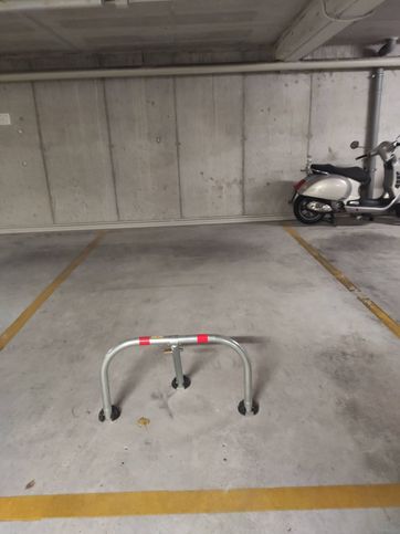 Box/posto auto in residenziale in Via F. Cavallotti