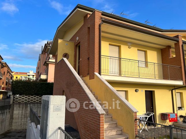 Appartamento in residenziale in Via Salieri 29