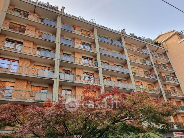 Box/posto auto in residenziale in Via Bardonecchia
