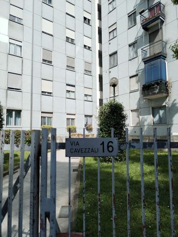 Appartamento in residenziale in Via Francesco Cavezzali 16