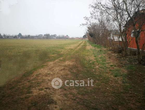 Terreno edificabile in residenziale in Via Roma