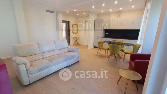 Appartamento in residenziale in Via Huy