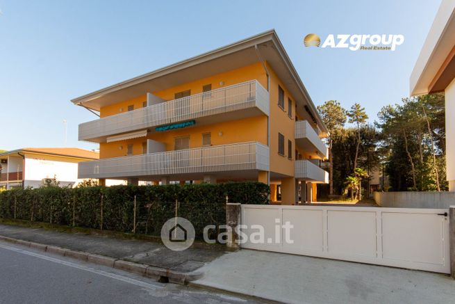 Appartamento in residenziale in Via Acquario 25