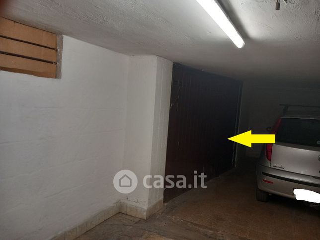 Garage/posto auto in residenziale in Via Monsignor G. Livrani