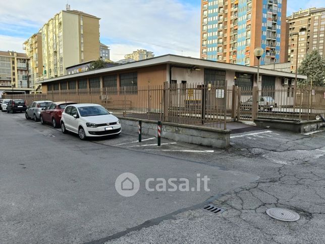 Garage/posto auto in residenziale in Corso Traiano