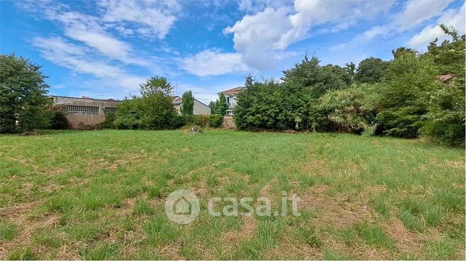 Terreno edificabile in residenziale in 